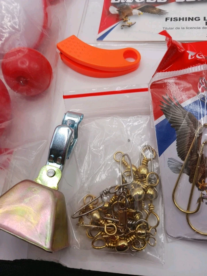 Lot of Eagle Claw Fishing Tackle Assorted Floats Hooks +License Holder+Swivels - Image 4 of 4