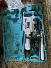 Makita HM1304B 35 lb. Demolition Hammer