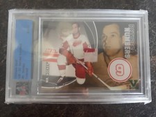 2002 ITG Ultimate Vault Emerald Retired Numbers Patch 1/1 Gordie Howe UM-02