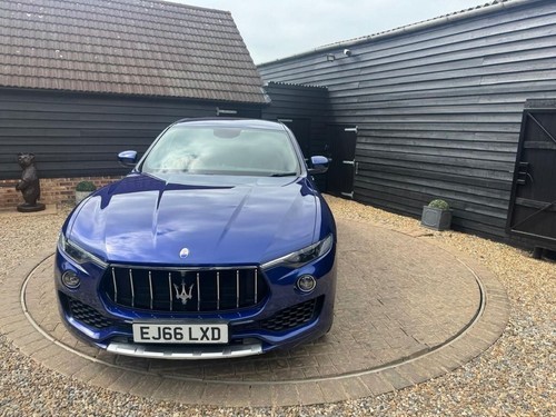 2017 Maserati Levante 3.0D V6 SUV 5dr Diesel ZF 4WD Euro 6 (s/s) (275 ps) ESTATE - Picture 4 of 24