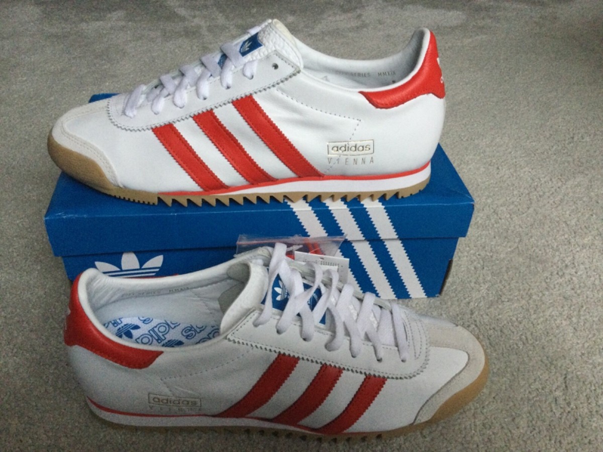 Adidas Vienna White Red UK10 2019 City Series UK