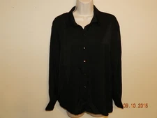 NWT Forever 21 Long Sleeve Button Down Blouse With Stud buttons (Size S) Small