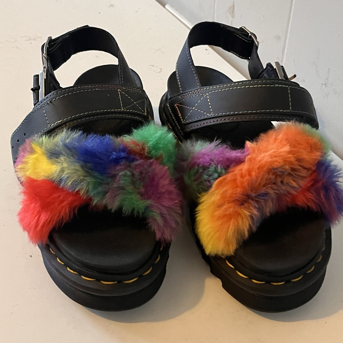 Dr.Martens ドクターマーチン VOSS II FLUFFY レインボー Dr. Martens Voss II Fluffy Sandals Size US 7 Women Rainbow