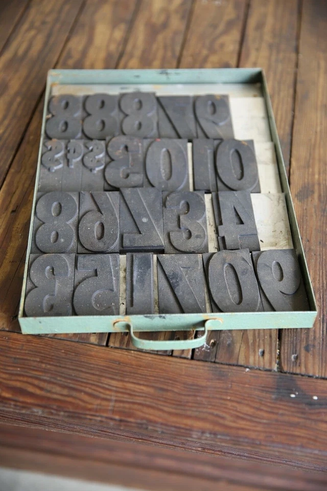 Vintage Typeset drawer letterpress Number Stamps Magnetic Rubber metal tray B - Image 2 of 4