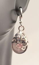 Dainty Perlized Pink Teardrop Earings