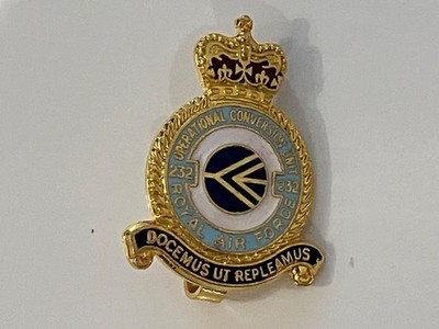 RAF Royal Air Force 232 Squadron Emaille Pin Anstecker