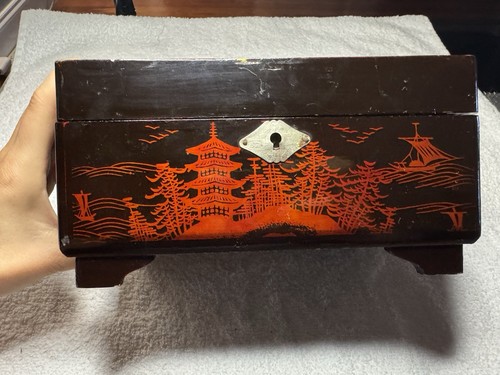 Vintage Japanese Black Lacquer Pagoda Hand Painted Jewelry Box With Mirror AS IS - Picture 8 of 13