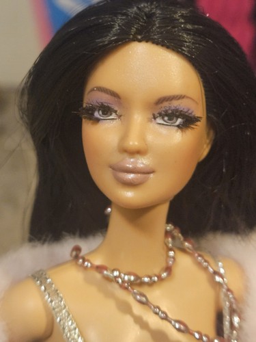 OOAK Ode To Kimora Lee Simmons By Me Barbie Puppe Mattel Wimpern schwarze Haare MTM - Bild 5 von 21