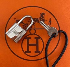 HERMES Padlock Cadena Key 110 Silver Keyring Accessory Genuine Elegant
