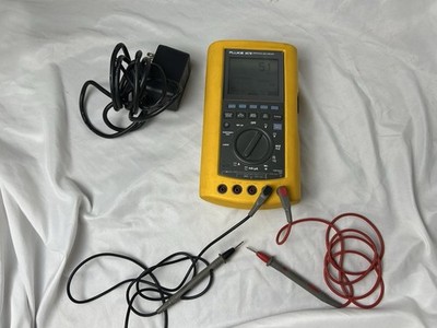 Fluke 867B Graphical Multimeter  Partly Functional-Excellent Display And Charger