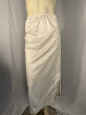 Vintage Vanity Fair White Nylon Half Slip Skirt  Embroidered Hem, Side Slit, Siz
