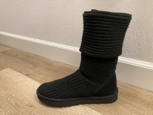 UGG Australia Classic Cardy Black Women's Boots 1016555 Women’s Size US10 EU41 - Picture 4 of 9
