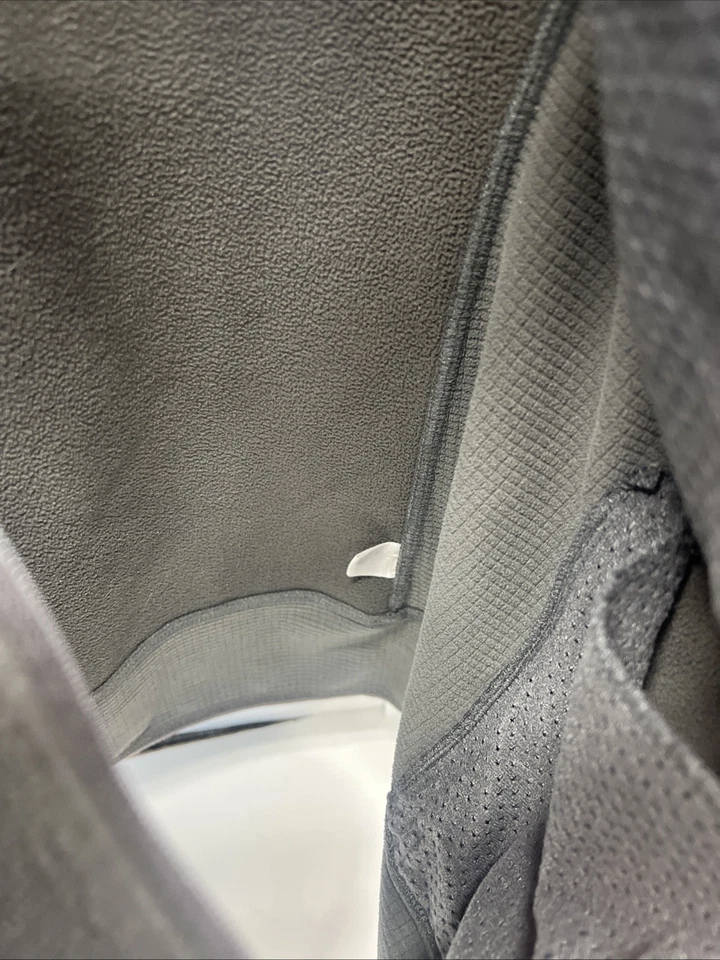 FIGS Scrubs On Shift 抓绒混合夹克中号灰色 — 第 4/4 张图片