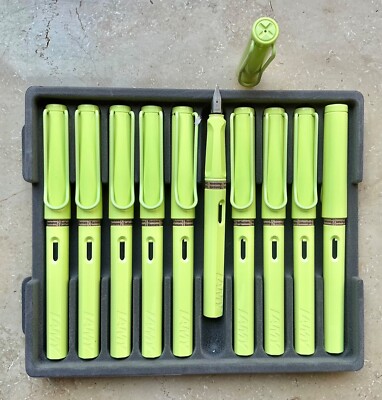***DEALER S LOT***  10 x LAMY Safari pens, Spring, F nib from 2023