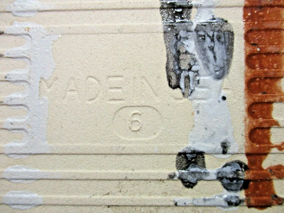 1 Azulejo Intercerámico 4-1/4"sq Marrón Satinado Motas en Pared Arrugada Gris Pálido MCM Foto 3 de 4
