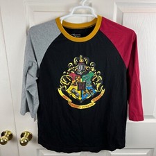 Wizarding World Harry Potter Universal Studios Raglan Hogwarts Crest Top Large L