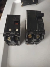 (LOT OF 2) Square D QOB230 2 Pole 30 Amp 120/240VAC Type QOB Bolt On