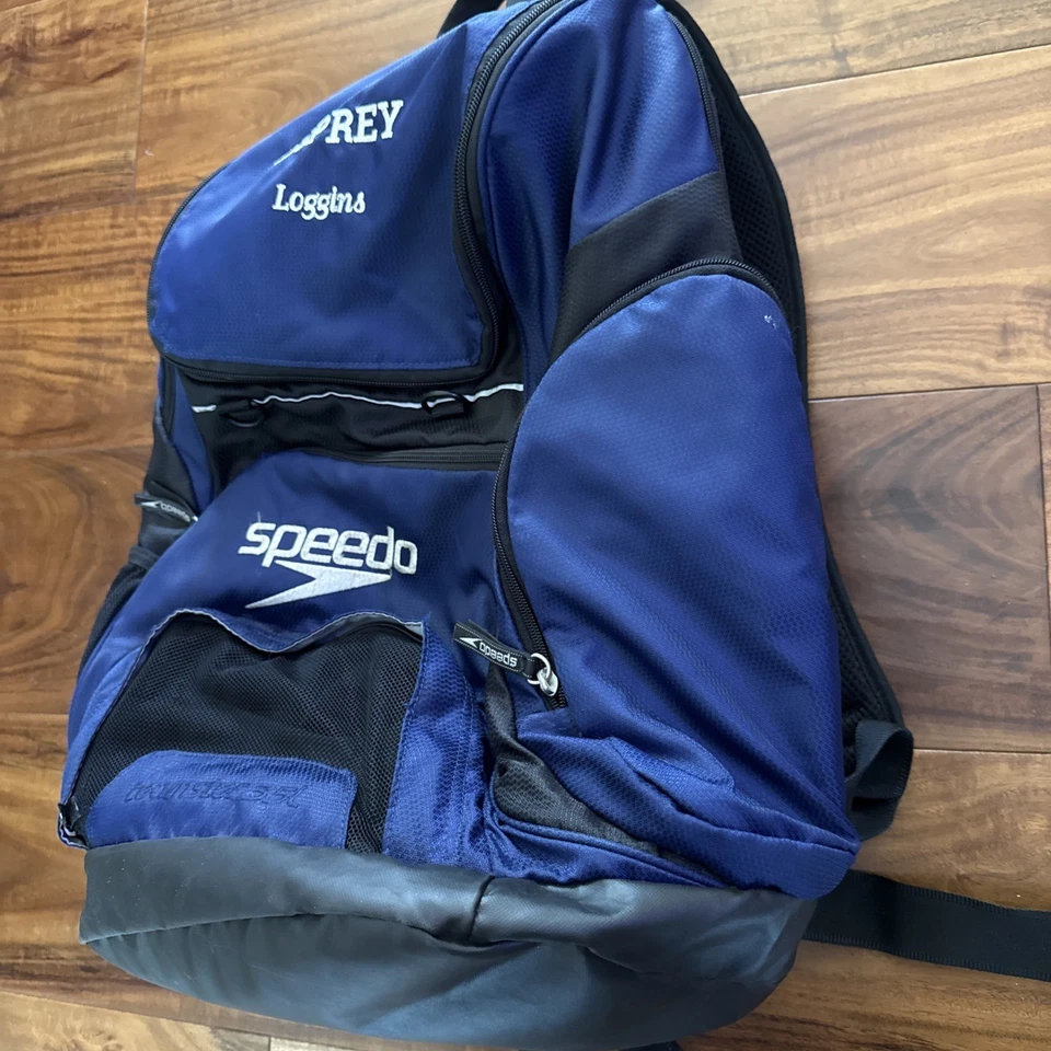 Mochila Speedo teamster 25L Negra | Bordado existente que se puede quitar Foto 3 de 4