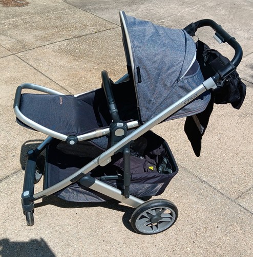 uppababy cruz and car seat UPPAbaby VISTA V2 + MESA MAX Travel System