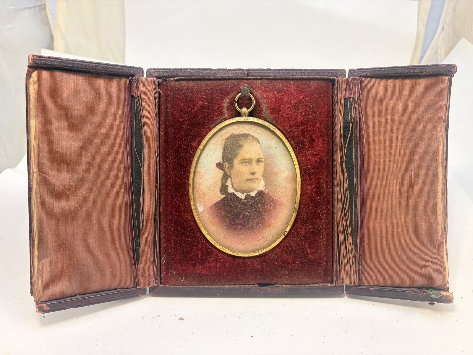 Antique Bachrach Victorian Hand-Tinted Portrait Folding Leather Travel ...