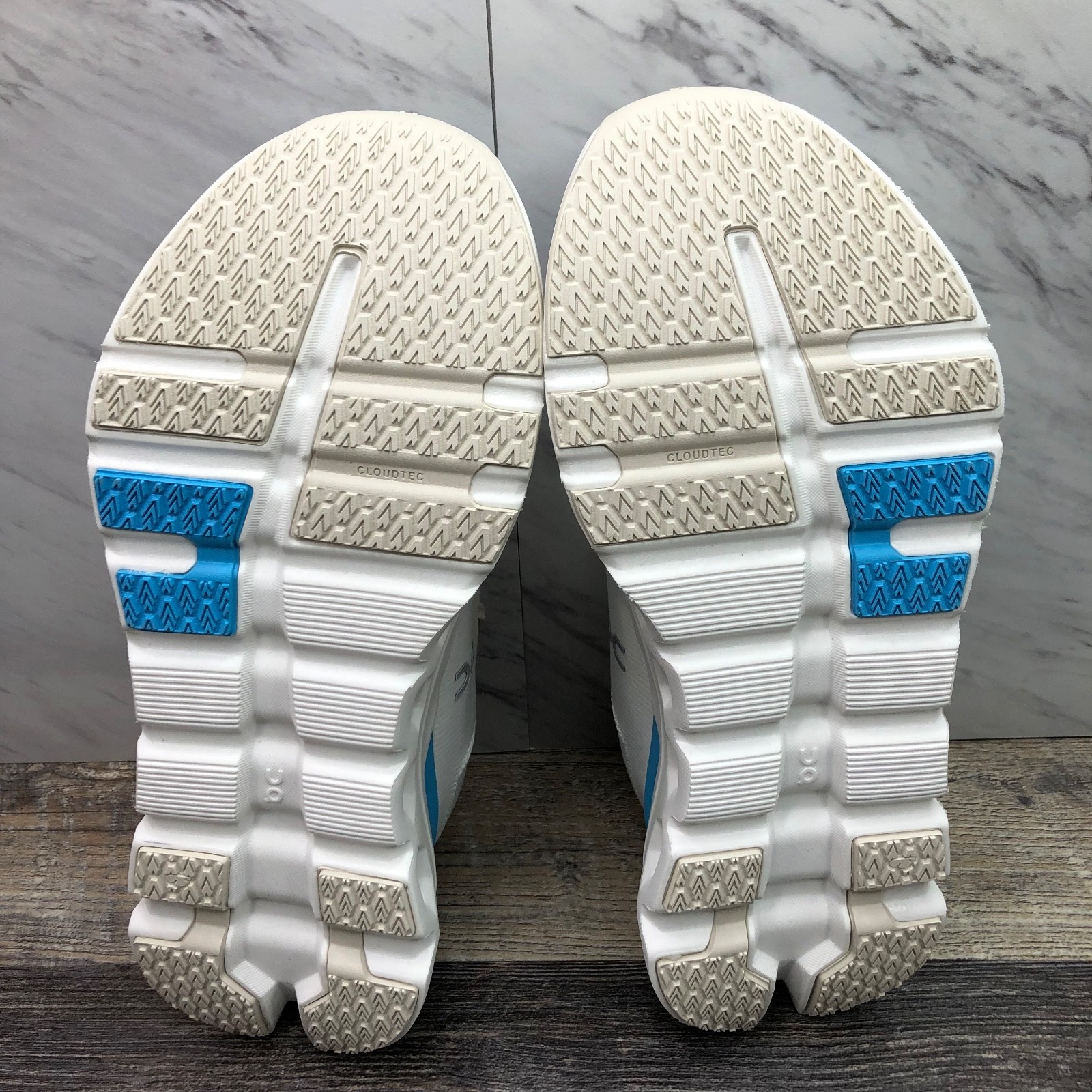 On Cloudrunner 2 'White Horizon' Women's Size 10 Mesh Running Walking Shoes NIB image 9
