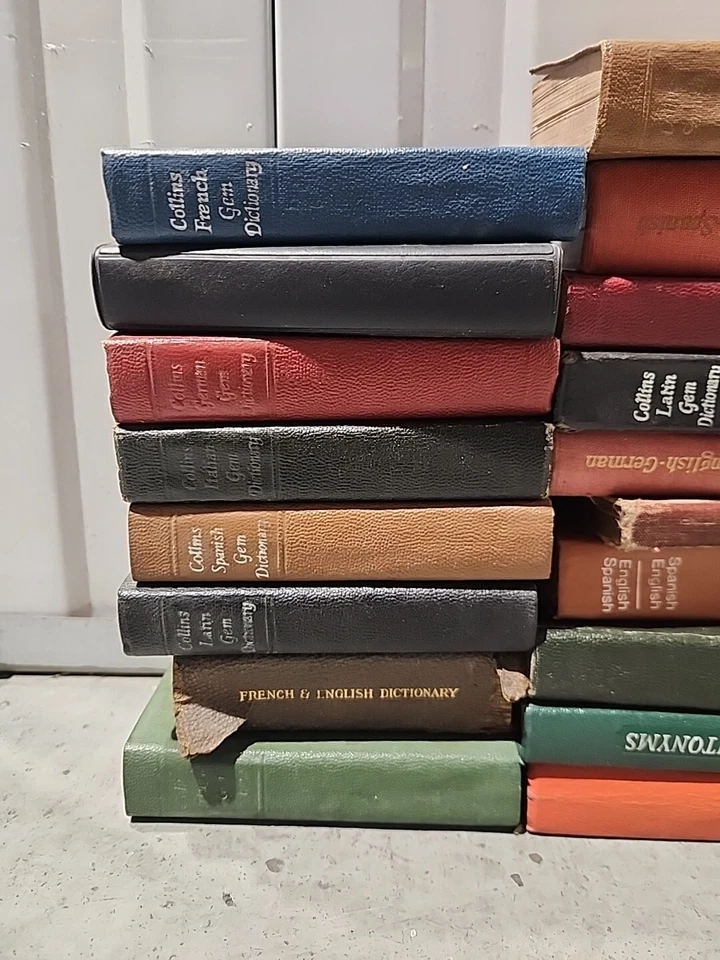 18x Vintage Pocket Dictionary Lot Portuguese Italian Icelandic Latin German - Image 2 of 3