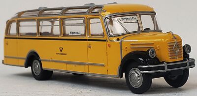 Brekina HO 1960's era Borgward Tour Bus marked for DB Deutsche Bundespost