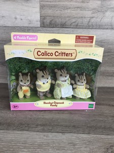 calico critters hazelnut chipmunk family