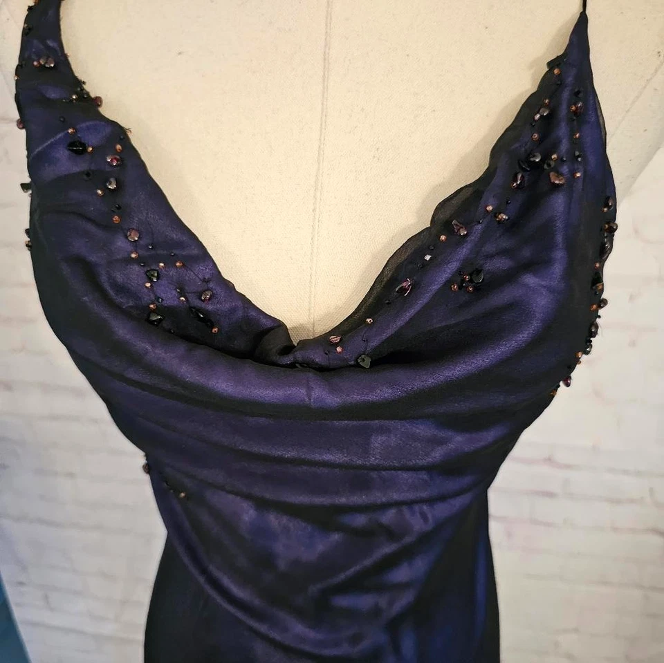 Vestido formal de seda Elie Tahari con cuentas de piedra | Azul/Negro | Talla 2 | Usado en excelente estado Foto 3 de 4