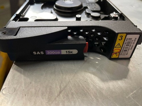 EMC V2-PS15-300 300GB 005049037 15K 3.5" SAS HDD DRIVR For VNXE3100 VNXE3150 - Afbeelding 2 van 2