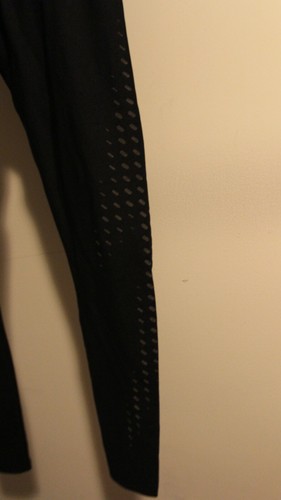 NWT Men's UNDER ARMOUR Accelebolt Running Leggings 1301780-001 MSRP $75 #AP - Picture 4 of 5