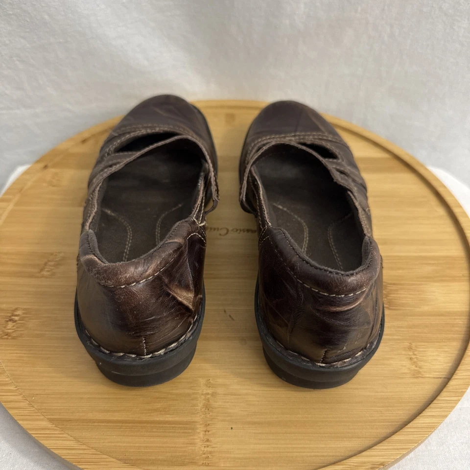 Женские коричневые кожаные туфли Clarks Collection модель Mary Jane 39239 размер 6 1/2 M - Изображение 4 из 4