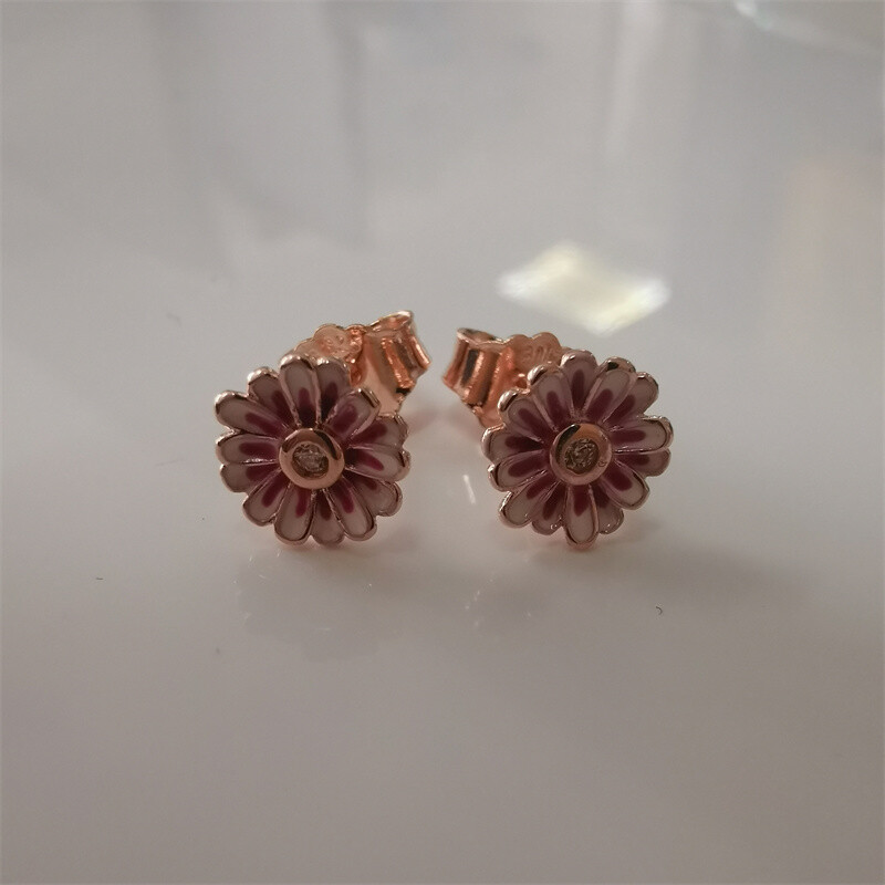Pink Daisy Stud Earrings in Pandora Rose with Gift Pouch