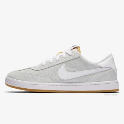 スニーカー Nike SB FC Classic Skateboarding Shoe 909096-111 s-l400.jpg