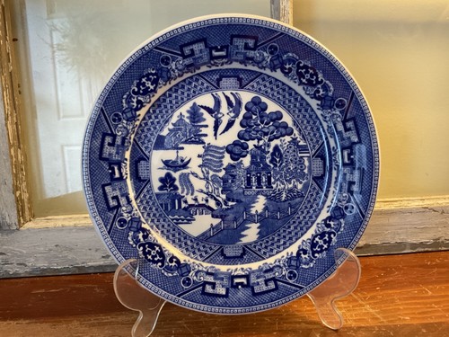 Buffalo Pottery Blue Willow Salad Plate 8 1/16” Round - Picture 6 of 6