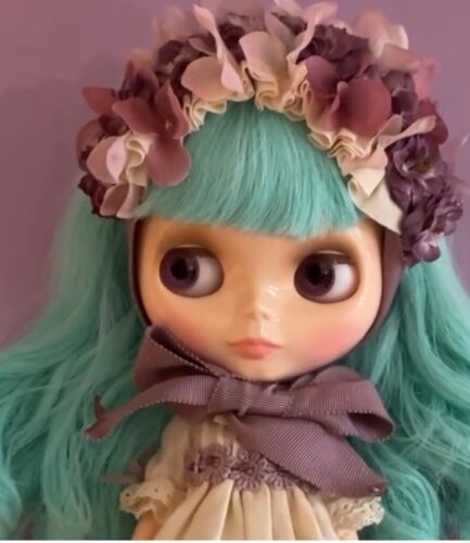 Muñeca Hasbro CWC Neo Blythe Flowergirl of Happiness - Imagen 13 de 15