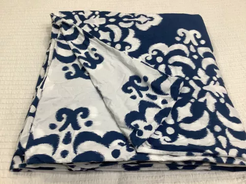 Pottery Barn Dorm Ikat Medallion Full/Queen Duvet Cover Navy and White Cotton