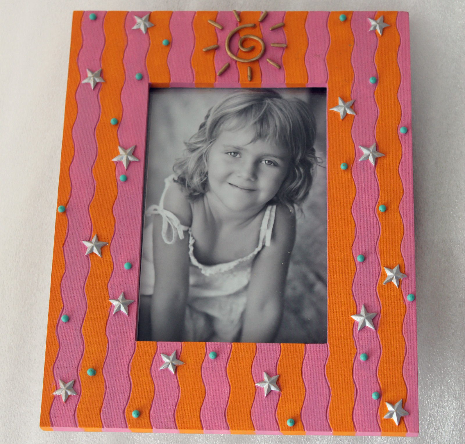 Cadre photo enfant 10x15 sous verre pour table de chevet et bureau