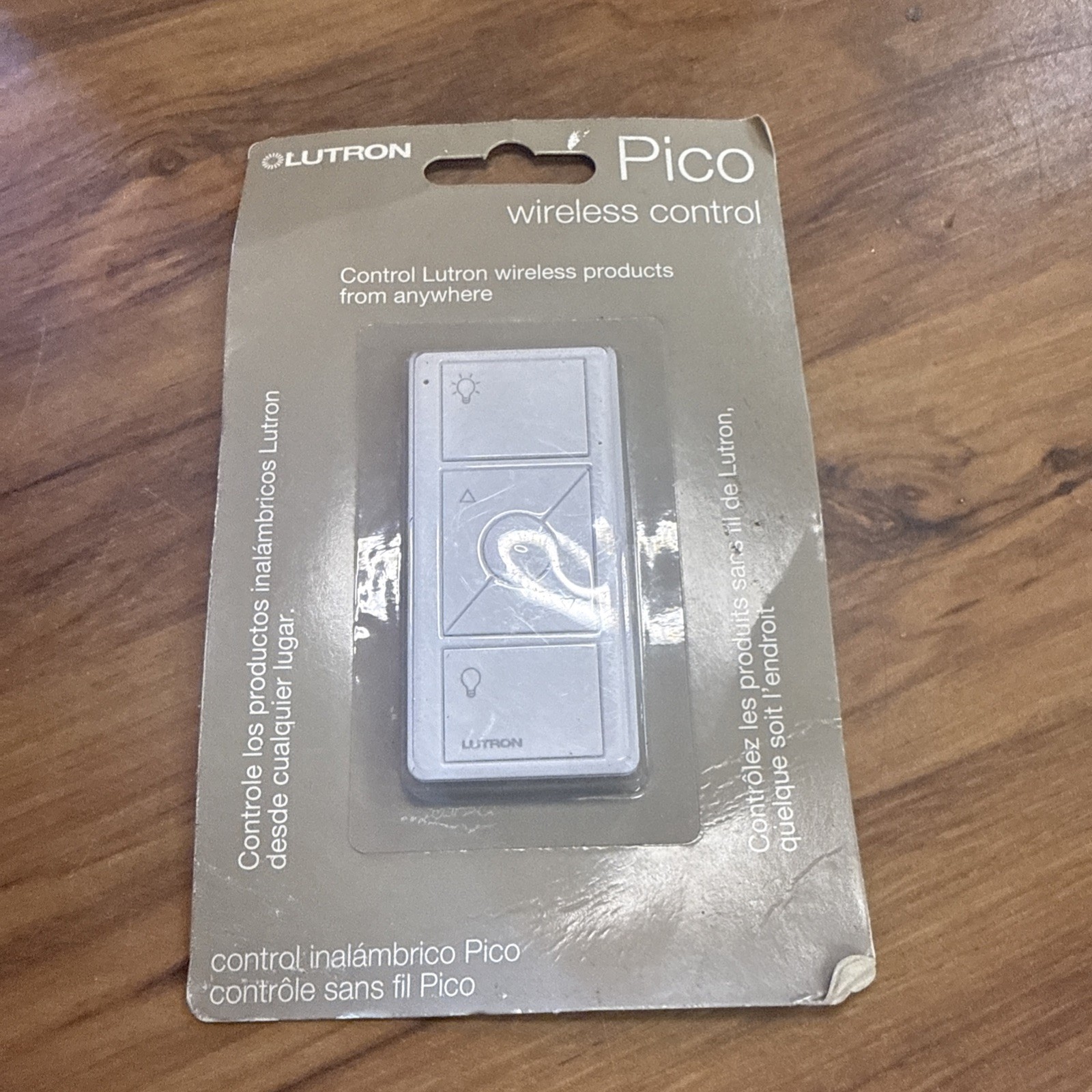 Loading Button Card Lutron PJ2-3BRL-GWH-L01 3 Button W Raise Lower PICO Remote Control ...