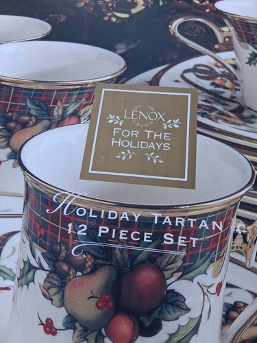 NEW LENOX HOLIDAY TARTAN 4 Piece Place Setting - 12 Pieces Mugs Boxed - Picture 2 of 7