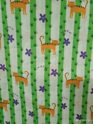 Vintage Cat Kitty Orange White Green Purple Craft Quilt Sew Frabric 44 x 74''
