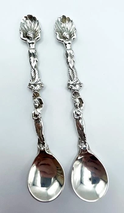 RENAISSANCE DESIGN SILVER SPOONS CONTINENTAL MERMAIDS SHELL DESIGN - Image 3 of 4