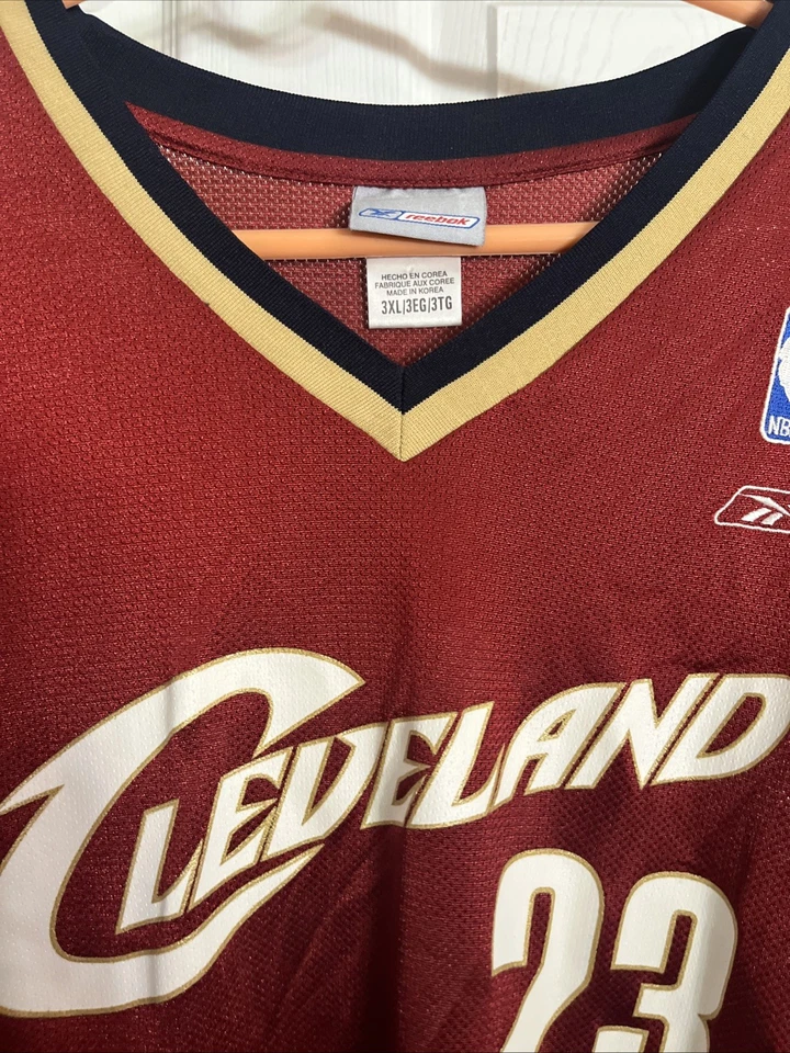 Camiseta para hombre Cleveland Cavaliers Lebron James 3XL roja Reebok #23 NBA Cavs Foto 2 de 4