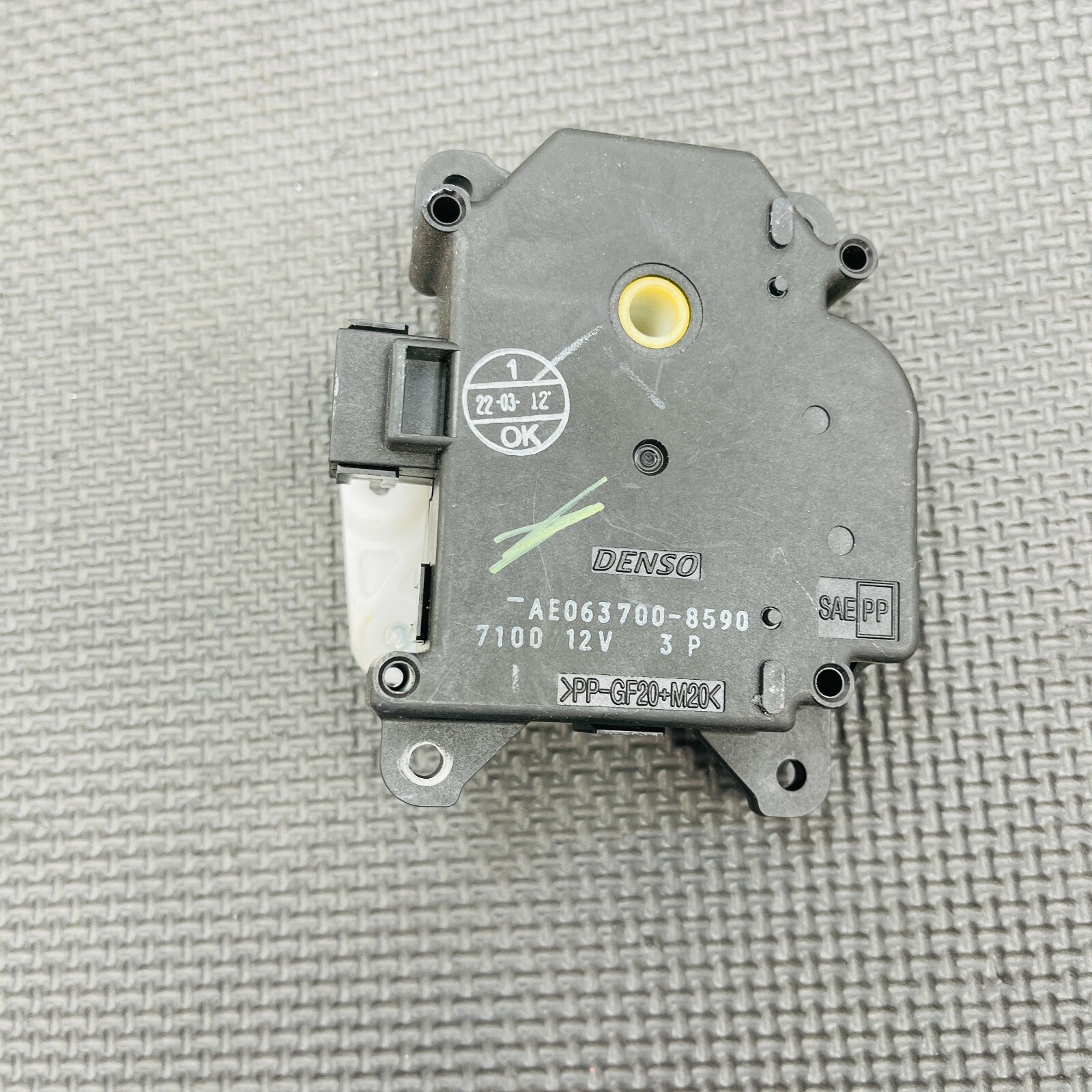 0814 Cadillac CTS AC Heater Blend Door Flap Motor OEM AE0637008590 Denso eBay