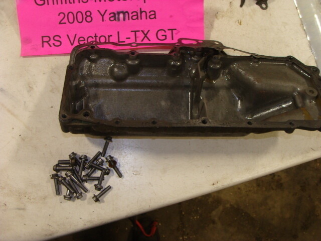 2008 YAMAHA Vector l-tx gt rs 8GM oil pan w bolts lower cover case