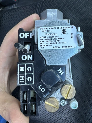 G8MTL0901714A1 36J55-618 EF33CW180  Carrier Furnace OEM 2 Stage Gas Valve 