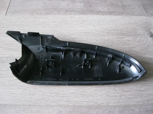 AUDI A3 A4 A5 S4 S5 RIGHT Door Side View Mirror Bottom Cover Trim 8F085852401C