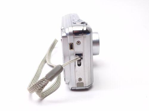 Appareil photo numérique Fujiflm FinePix AV130 12,0 mégapixels argent TESTÉ - Photo 6 sur 8