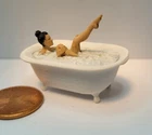 DAVE'S DETAILS O SCALE 1:48 LADY IN TUB UNFINISHED UNPAINTED SCALE FIGURE