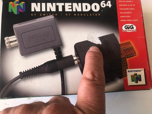 NINTENDO 64 RF SWITCH MODULATOR ORIGINALE GIG - Foto 6 di 9